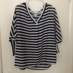 3/4 sleeve striped shirt